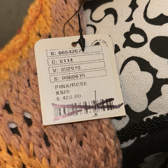 Multi Colored Knit - Picture 4 of 4